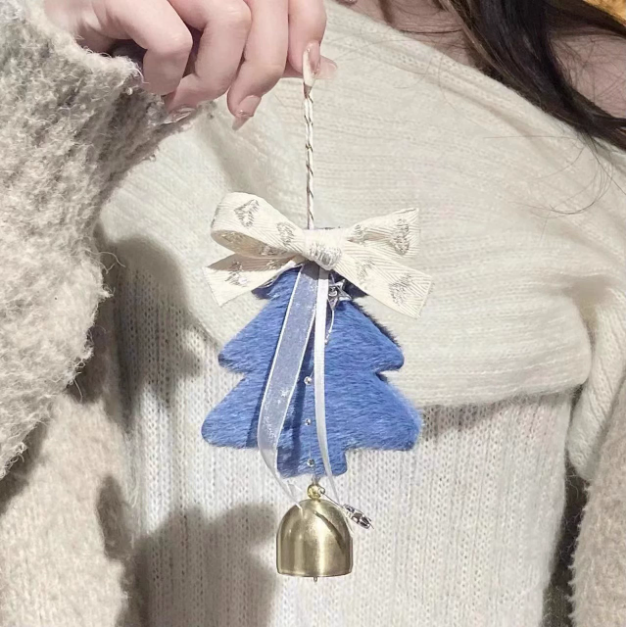 Pendentif cloche arbre de Noël bleu
