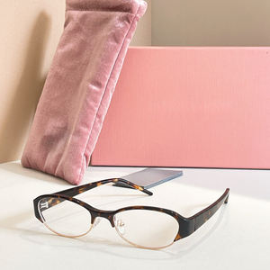 แว่นกันแดดทรงสี่เหลี่ยมกรอบเต็ม รุ่นพรีเมียมใหม่ ปี <span class=keywords><strong>2026</strong></span> สำหรับผู้หญิง ทำจากอะซิเตท ป้องกันรังสียูวี 400 ขนาด 148 มม. แฟชั่นระดับไฮเอนด์ - Product Image 4