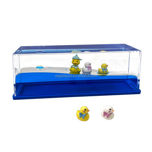 Presse-papiers liquide en acrylique avec flotteurs 3D en résine (canard, <span class=keywords><strong>pingouin</strong></span>, bateau, iceberg), paillettes, flocons de neige et décoration à mouvement sable mouvant - Product Image 1