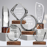 Plaque en cristal K9 de haute qualité, personnalisable avec logo gravé, pour cadeau d'entreprise, vente en gros à bas prix à Pujiang WZ