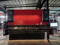 Prensa Plegadora CNC Totalmente Automática DA69S de 220 Toneladas y 4000 mm, Electrohidráulica, Servoaccionada, para Acero Inoxidable y Aluminio