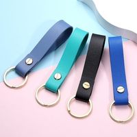 Porte-clés en cuir unisexe moderne et simple, pendentif pour clés de voiture, porte-clés créatif DIY pour couple avec sangle en cuir