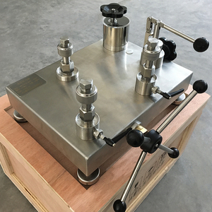 Bomba de Calibración Hidráulica de Sobremesa de Alta Presión 250Mpa para Manómetros y Calibradores - Product Image 4