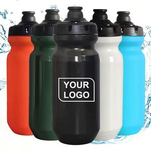 Botella de Agua Deportiva de Plástico con Logotipo Personalizado al por Mayor, Libre de BPA, 610 ml, Botella Flexible para Gimnasio, Viajes, Ciclismo - Product Image 1