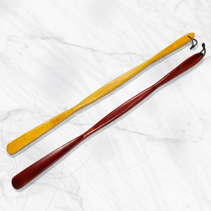 Cuerno de zapato de madera de 33cm con mango largo para hombres mayores y discapacitados para ponerse zapatos - Product Image 6