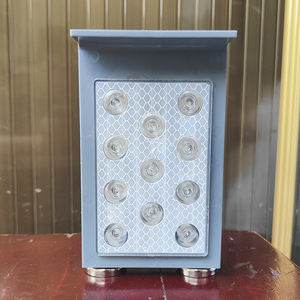 Delineador <span class=keywords><strong>solar</strong></span> Marcadores de carretera Seguridad de tráfico <span class=keywords><strong>Reflector</strong></span> de barandilla reflectante lateral de carretera - Product Image 2