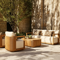 Ensemble de mobilier d'extérieur de luxe moderne haut de gamme en bois massif avec table brasero, chaise de salle à manger, chaise d'appoint, chaise longue réglable et canapé d'angle en L