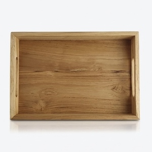 Bandeja Premium Tamaño M hecha de madera de teca 100% pura, perfecta para servir o exhibir sus artículos favoritos con estilo. - Product Image 3