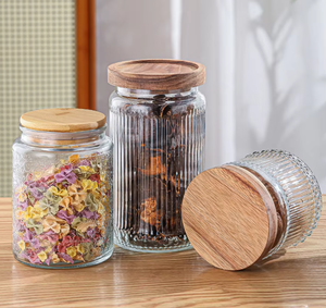 Set di Contenitori in Vetro Moderni per Spezie e Alimenti con Etichette Incise, Vendita all'Ingrosso - Product Image 1