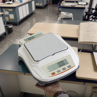 Balance de laboratoire électronique à affichage numérique 5 kg/0,1 g, directement de l'usine, en ABS, avec calibration externe, garantie 1 an - Essentiel