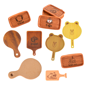 Bonne Qualité Rond Carré Forme Animale <span class=keywords><strong>Effet</strong></span> En Bois Miniature Plateau À Pain Résine Cabochon pour Elf Props - Product Image 1