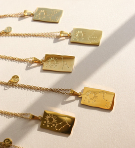 Collana con Ciondolo Segno Zodiacale, Collana Quadrata con Segno Zodiacale, Gioielli Astrologici Mistici con Catena Dorata, Regalo di Compleanno, Oroscopo - Product Image 5