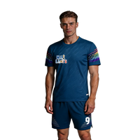 Auf Lager Herren-Fußballtrikots Kurzarm mit Individuellen Designs Personalisierte Spielernummern Hergestellt aus 100% Polyester Atmungsaktives Gewebe
