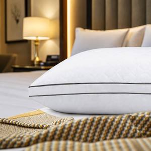Almohada Acolchada de la Colección Hotel, Suave, Alternativa al Plumón, con Borde Ribeteado, para Dormir de Lado, Boca Arriba o Boca Abajo - Product Image 2