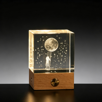 Lampe de table LED avec base en bois alimentée par USB, cube en cristal K9 gravé au laser 3D, motif lune, décoration d'intérieur