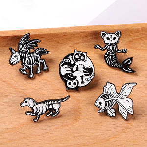 Épingle de revers en métal sur mesure, décor d'horreur punk gothique, badge en émail pour squelette d'halloween - Product Image 6