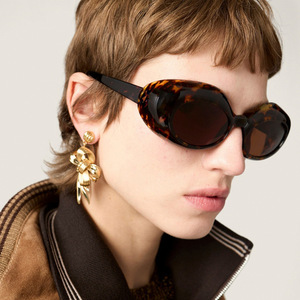 Gafas de Sol Cuadradas UV400 Verdes, Estilo Hip-hop Urbano, Retro, Protección Solar, Tendencias Europeas y Americanas, Versátiles, de Alta Gama - Product Image 1