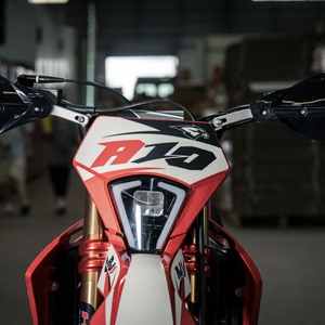 AJ1 A10 YBS300 Moto Enduro à Châssis en Aluminium Homologuée DOT, Nouvelle Moto Tout-Terrain 300cc pour Adultes - Product Image 2