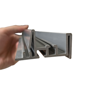 <span class=keywords><strong>Profil</strong></span>é d'extrusion <span class=keywords><strong>de</strong></span> <span class=keywords><strong>PVC</strong></span> en plastique Taille non standard Canal <span class=keywords><strong>de</strong></span> capsulage en plastique Double piste coulissante <span class=keywords><strong>Profil</strong></span>és coulissants en plastique PP PE - Product Image 1