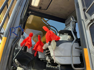 Excavatrice sur chenilles Komatsu PC400 d'occasion de 40 tonnes, modèle 2020, moteur en vente, excellent état, 1 an de service après-vente - Product Image 4