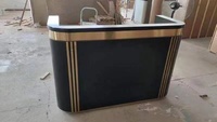 Petit comptoir semi-circulaire en bois blanc personnalisé pour hôtel réception salon de beauté