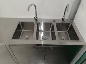Camión de Comida Móvil Retro Moderno, Remolque de Comida de Acero Inoxidable, Lámina Galvanizada, Fibra de Vidrio y Aluminio para Servicio de Comida Rápida al Aire Libre - Product Image 2