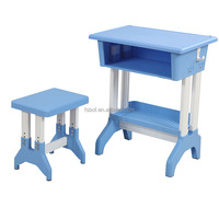 Mobilier scolaire coloré et bon marché tables et chaises de salle de classe en plastique hotsale écolier étudiant étagère bureau et chaise