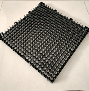 Drainage des eaux pluviales sur les routes et autoroutes, cellules de drainage en plastique en nid d'abeille enterrées dans le sol, fixées <span class=keywords><strong>avec</strong></span> un géotextile - Product Image 4