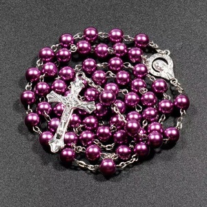 Venta al por Mayor Collar de Cruz Religiosa de 8mm Rosario Católico de Cuentas Acrílicas Collar de Perlas para Compromiso - Product Image 5