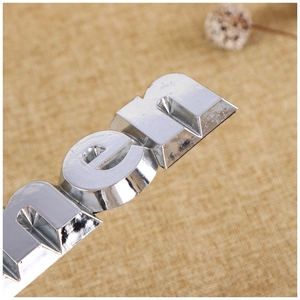 Insigne de <span class=keywords><strong>voiture</strong></span> chromé personnalisé logo de <span class=keywords><strong>voiture</strong></span> adhésif emblème lettres lumineuses - Product Image 5