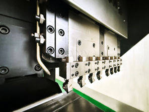 Macchina per taglio <span class=keywords><strong>Cnc</strong></span> v idraulica ad alta velocità con doppio lato SANXIN - Product Image 4