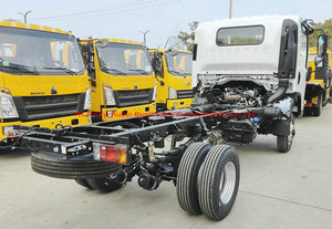 Trazione integrale <span class=keywords><strong>4x4</strong></span> 4WD <span class=keywords><strong>ISUZU</strong></span> KV100 Cargo camion Box 5 tonnellate caricati 120HP camion a pianale buon prezzo per le vendite - Product Image 2