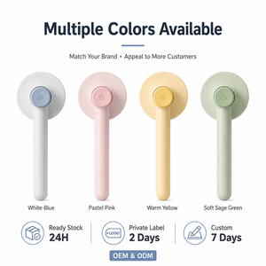 Brosse de toilettage pour animaux de compagnie OEM minimaliste bicolore bleu clair et blanc, à poils doux, respectueuse de la peau, anti-rayures, à tête ronde - Product Image 2