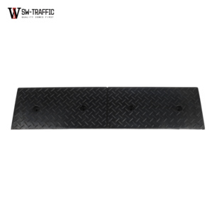 Nouvelle arrivée, rampe de trottoir au design amélioré, formule en caoutchouc renforcé pour une meilleure durabilité de l'allée et une meilleure adhérence des véhicules - Product Image 1