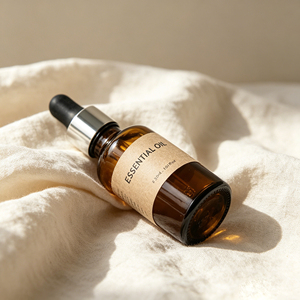 ขวดแก้วสีชาสำหรับบรรจุน้ำมันหอมระเหยคุณภาพสูง พร้อมหลอดหยดแบบพิพิทต์ สำหรับบรรจุอีลิกเซอร์หรือเซรั่ม - Product Image 4