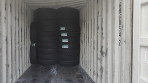 โรงงานยาง Zc-rubber ยางเรเดียลราคาประหยัด ขนาด 315/80r22.5 295/80r22.5 สำหรับรถบรรทุกหนัก ผลิตในสหรัฐอเมริกา ทนทานต่อการใช้งานบนถนนที่มีลูกหนูดิน ใช้ได้กับยาง TBR - Product Image 3