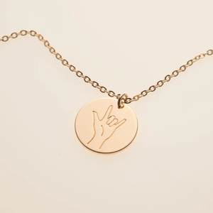 Collar con colgante de acero inoxidable para mujer, joyería de oro con grabado Simple, con símbolo de manos - Product Image 3