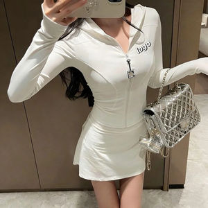 تمرين دروما مخصص طقم من قطعتين للنساء عضوي قفز مع أعلى محصول كبير في الربيع صالة ألعاب رياضية Yogawear - Product Image 2