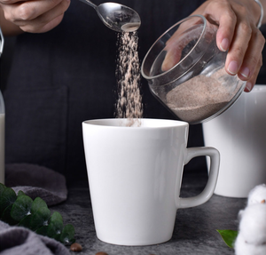 Mug à café en céramique blanche minimaliste avec poignée carrée, logo personnalisé, grande capacité, tasse à café pour hôtel, restaurant, bureau, vente en gros - Product Image 3