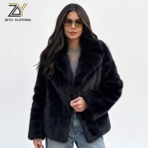 Lussuoso <span class=keywords><strong>Cappotto</strong></span> <span class=keywords><strong>Nero</strong></span> in Finta Pelliccia di Volpe da Donna, Corto, <span class=keywords><strong>Oversize</strong></span>, con Ampio Colletto a Risvolto, Soffice, Spesso e Caldo, Invernale, alla Moda, a Maniche Lunghe - Product Image 1