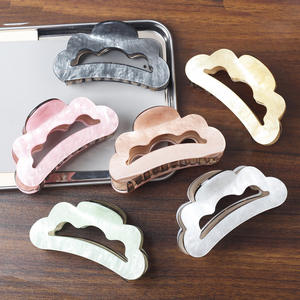 Pince à cheveux coréenne tendance surdimensionnée en acétate, motif requin évidé, pour femme, forme nuage - Product Image 1