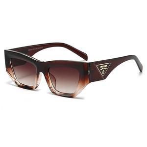Nueva moda europea americana Tide Shade Gafas Senior Cat Eye Gafas de Sol para Mujeres Hombres Negro Fábrica al por mayor para niños - Product Image 3