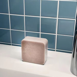 Barra de Limpieza Facial Coreana Vegana, Jabón Suave Diseñado para Pieles Sensibles con Humectación Equilibrada y Limpieza Profunda - Product Image 1