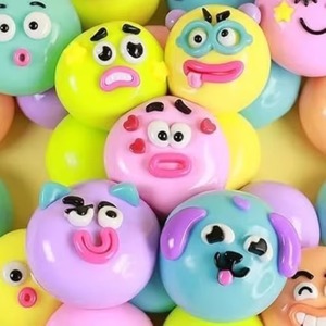 Juguete Antiestrés con Forma de Cara de Perro, Pelota de Rebote Lento Portátil para Aliviar el Estrés en Niños y Adultos - Product Image 1
