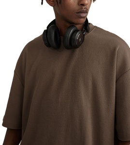 T-shirt Homme de Luxe Personnalisé en Waffle Lourd de Haute Qualité, Col Montant, Coupe Oversize et Boxy, Vierge - Product Image 5
