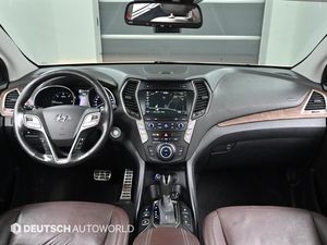 Hyundai Santa Fe 2.0 CRDi AWD Automático Diésel SUV Motor Turbo Diésel Listo para Exportar Excelente Estado Coche Familiar Espacioso - Product Image 3