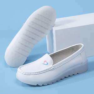 Laboratorio di fabbrica all'ingrosso comode donne in pelle bianca scarpe da infermiera tacchi alti suola in PVC scarpe da allattamento - Product Image 6