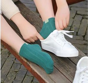 I-0031 10 paires/<span class=keywords><strong>lot</strong></span> femmes hommes chaussettes été mode rayé bateau <span class=keywords><strong>chaussette</strong></span> pantoufles courtes cheville chaussettes - Product Image 4