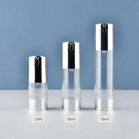 Bouteille en plastique sans air blanc argent de haute qualité avec couvercle de pompe sérum cosmétique emballage de luxe bouteille personnalisée