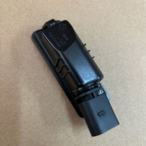 Luz de matrícula trasera 6RD943021 para Volkswagen Polo Magotan B7 Golf 6 7, plástico integrado - Product Image 3